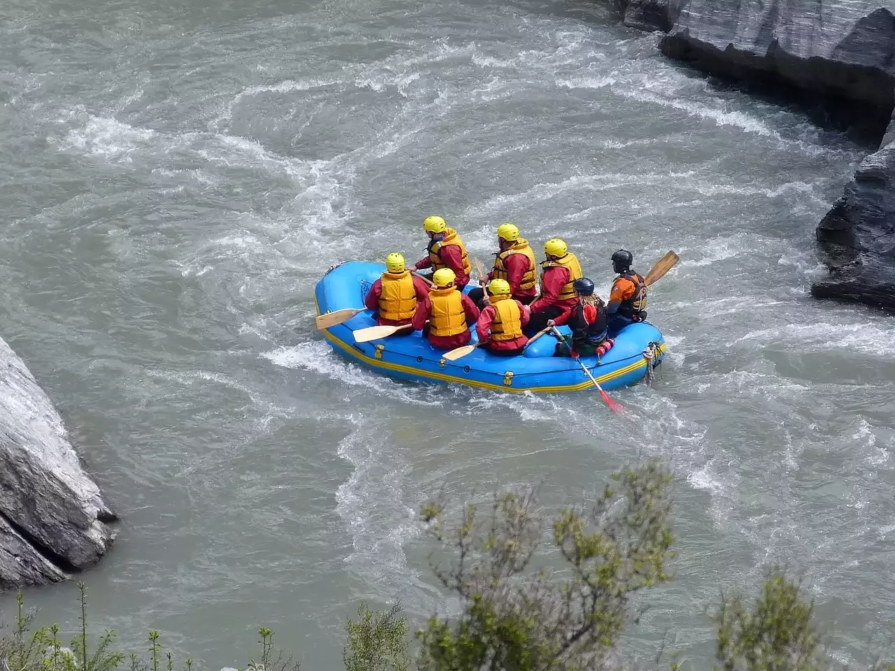 Leave No Trace: Principles and Guidelines for Responsible Rafting